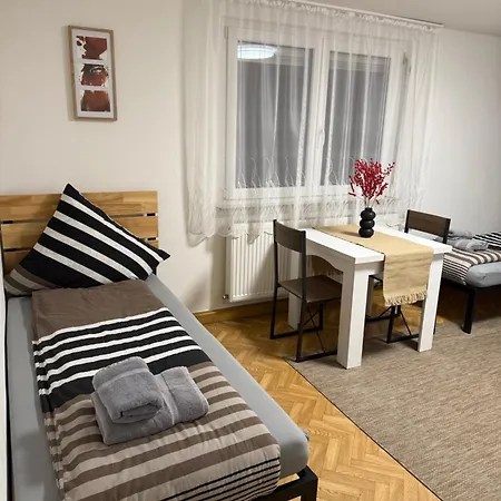 Сasa de vacaciones ARCOS Apartment - Geräumige 3-Zimmer-Wohnung mit 8 Einzelbetten - Perfekt für Familien, Gruppen oder Monteure Kappel-Grafenhausen