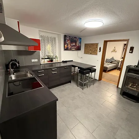 ARCOS Apartment - Geräumige 3-Zimmer-Wohnung mit 8 Einzelbetten - Perfekt für Familien, Gruppen oder Monteure Сasa de vacaciones *