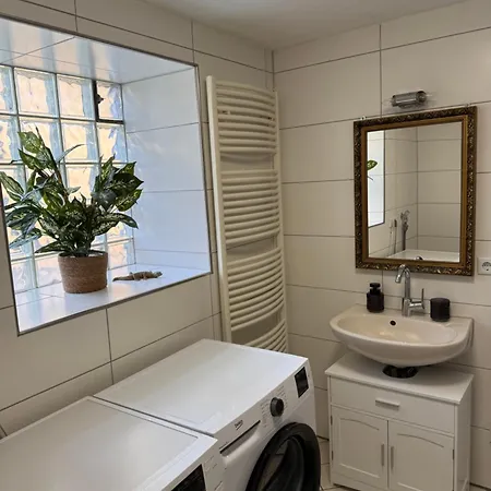 Сasa de vacaciones ARCOS Apartment - Geräumige 3-Zimmer-Wohnung mit 8 Einzelbetten - Perfekt für Familien, Gruppen oder Monteure *