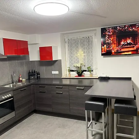 ARCOS Apartment - Geräumige 3-Zimmer-Wohnung mit 8 Einzelbetten - Perfekt für Familien, Gruppen oder Monteure *